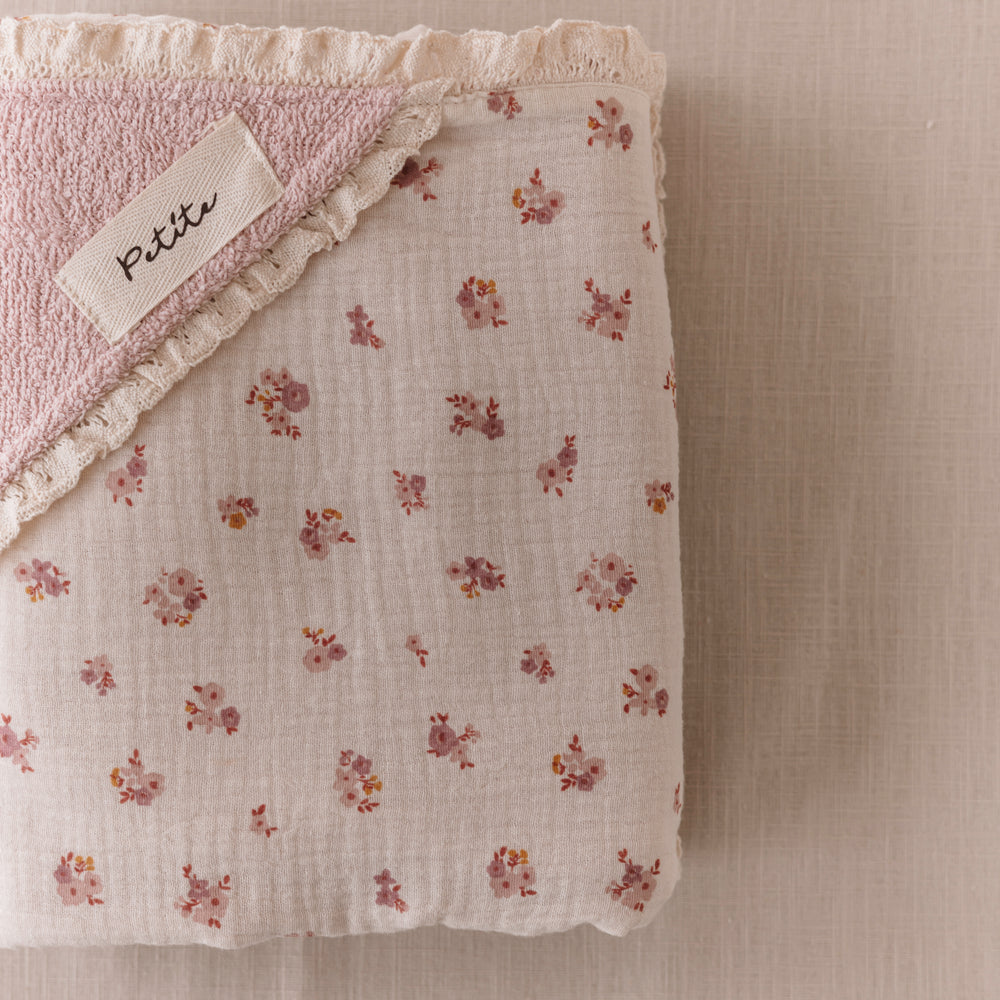 
                      
                        Baby Hooded towel  /  blush floral + lace
                      
                    