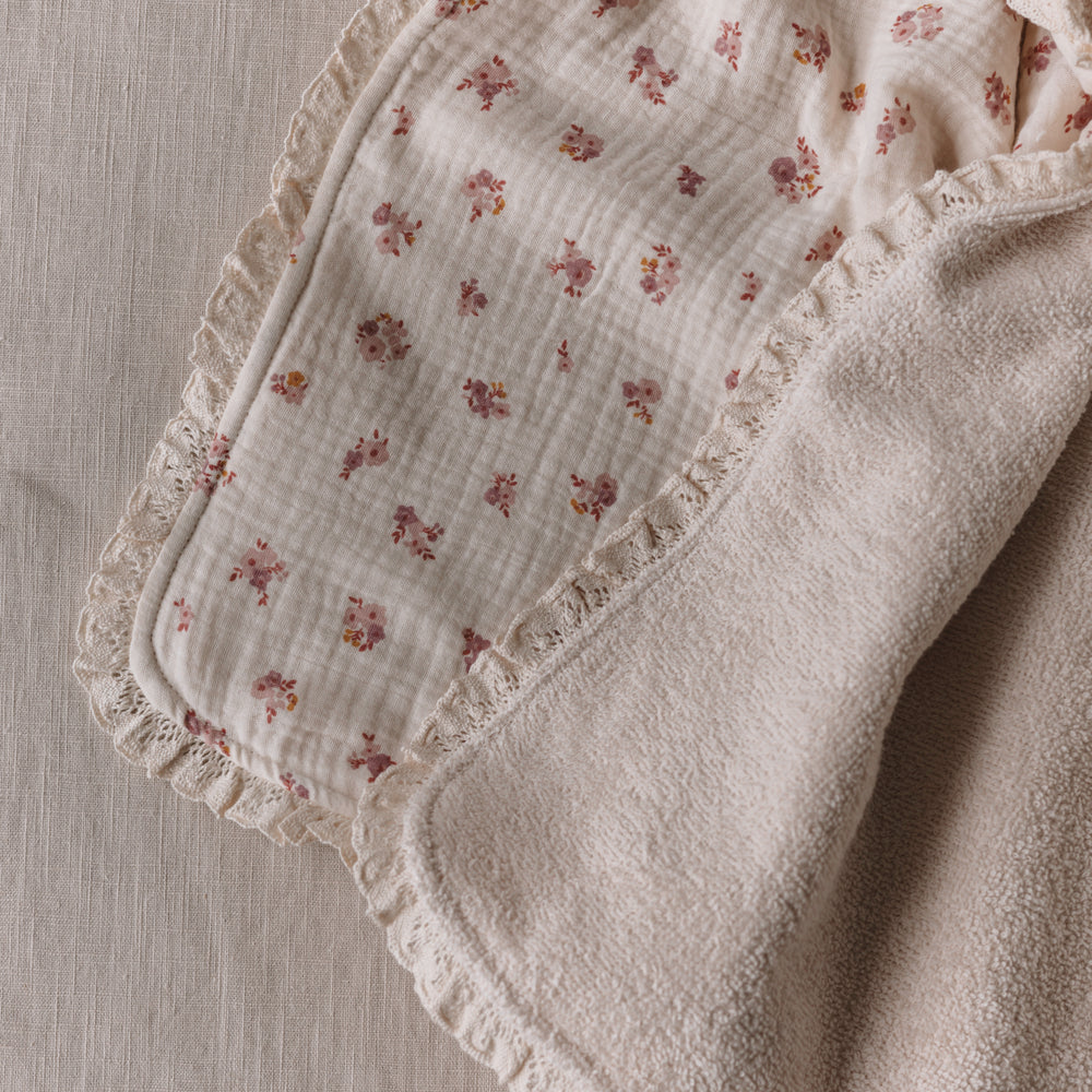 
                      
                        Baby Hooded towel  /  ecru floral + lace
                      
                    