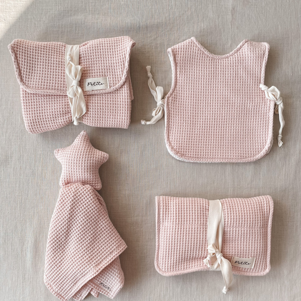 
                      
                        Baby & toddler bib / blush
                      
                    