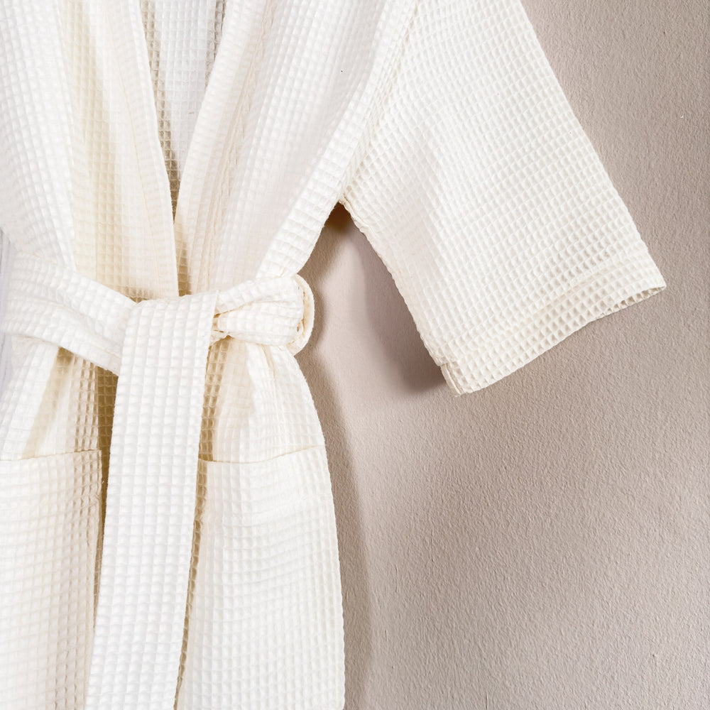 
                      
                        Waffle robe / off white
                      
                    