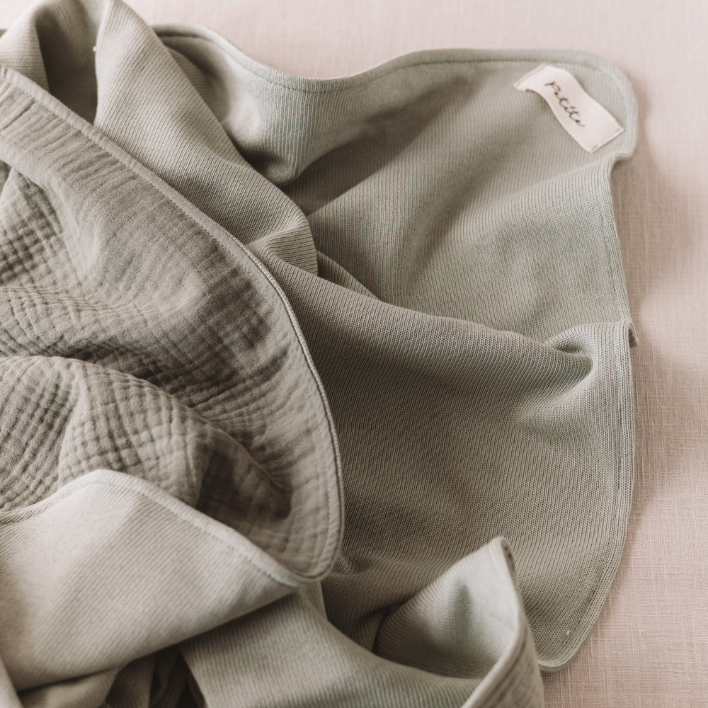 Knit + Muslin Blanket / dusty sage