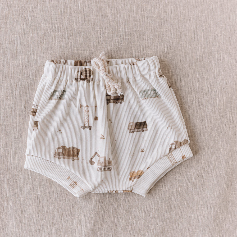 
                      
                        Baby boy shorts / ribbed cars & trucks
                      
                    