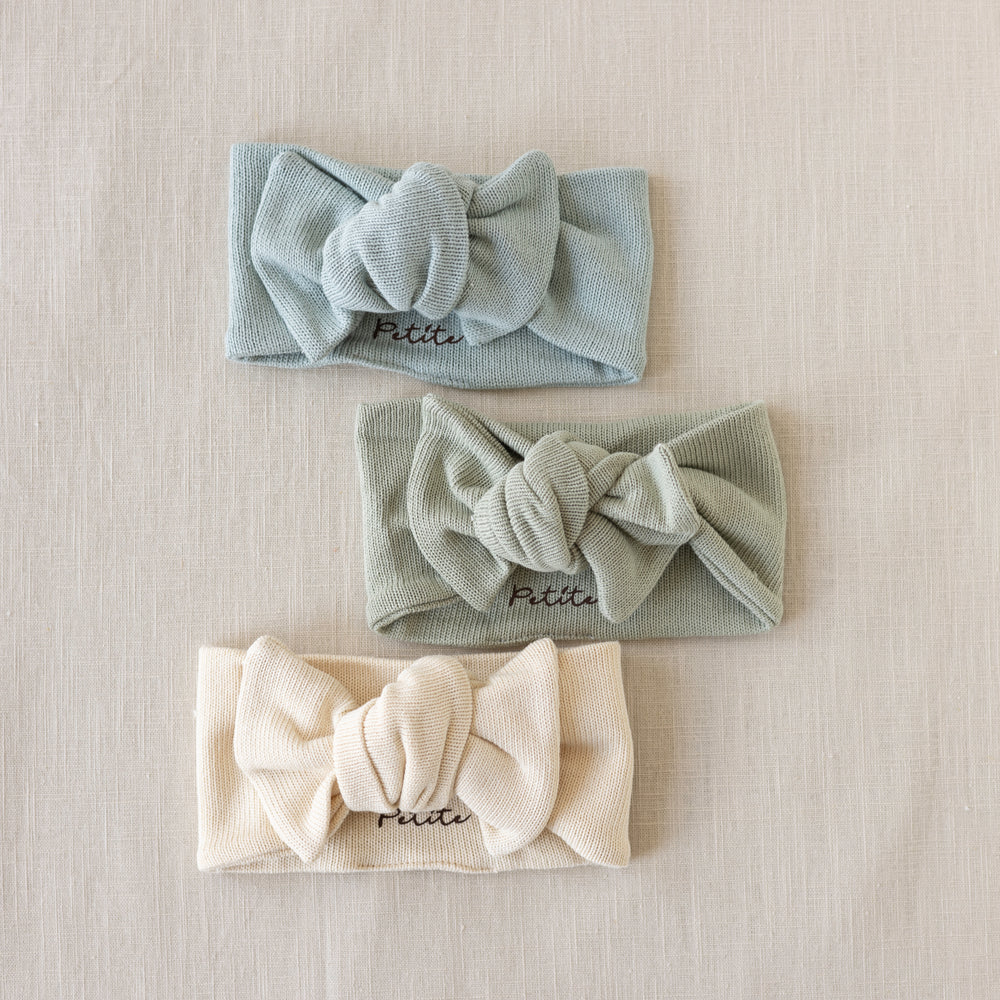 
                      
                        Bow headband / pastel knit
                      
                    