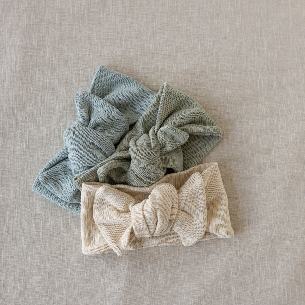 
                      
                        Bow headband / pastel knit
                      
                    