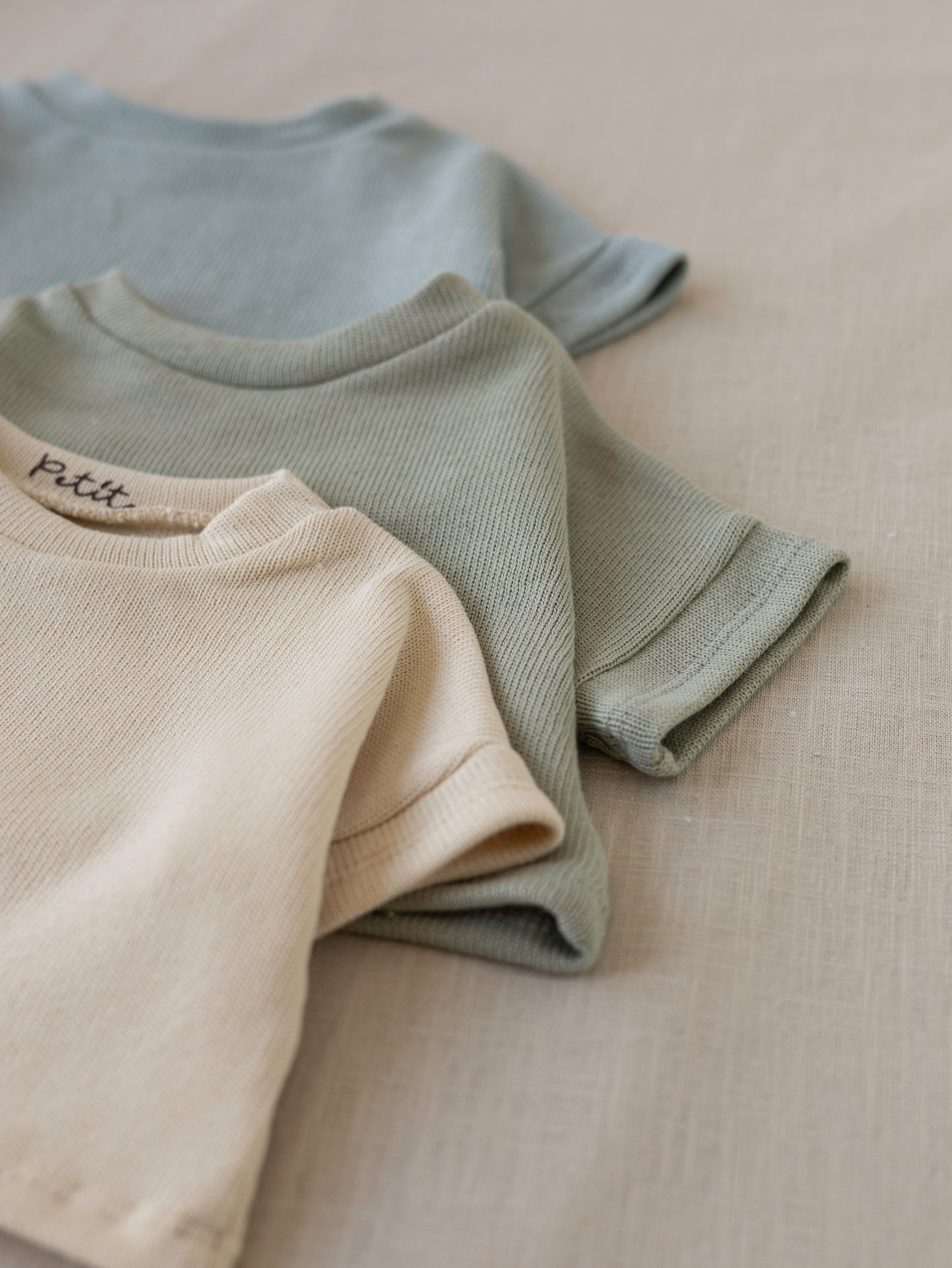 Knit t-shirt / pastel