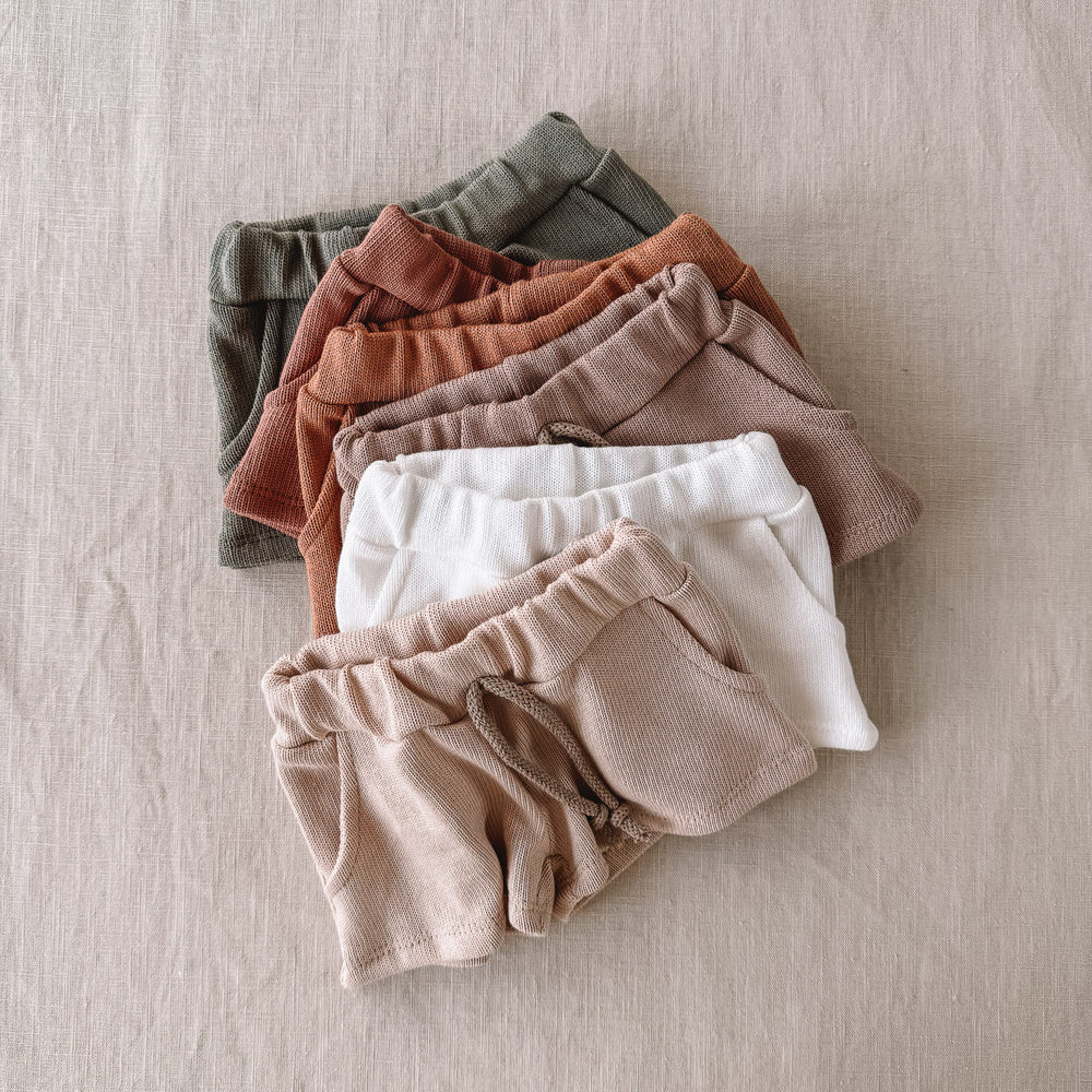 
                      
                        Knit shorts
                      
                    