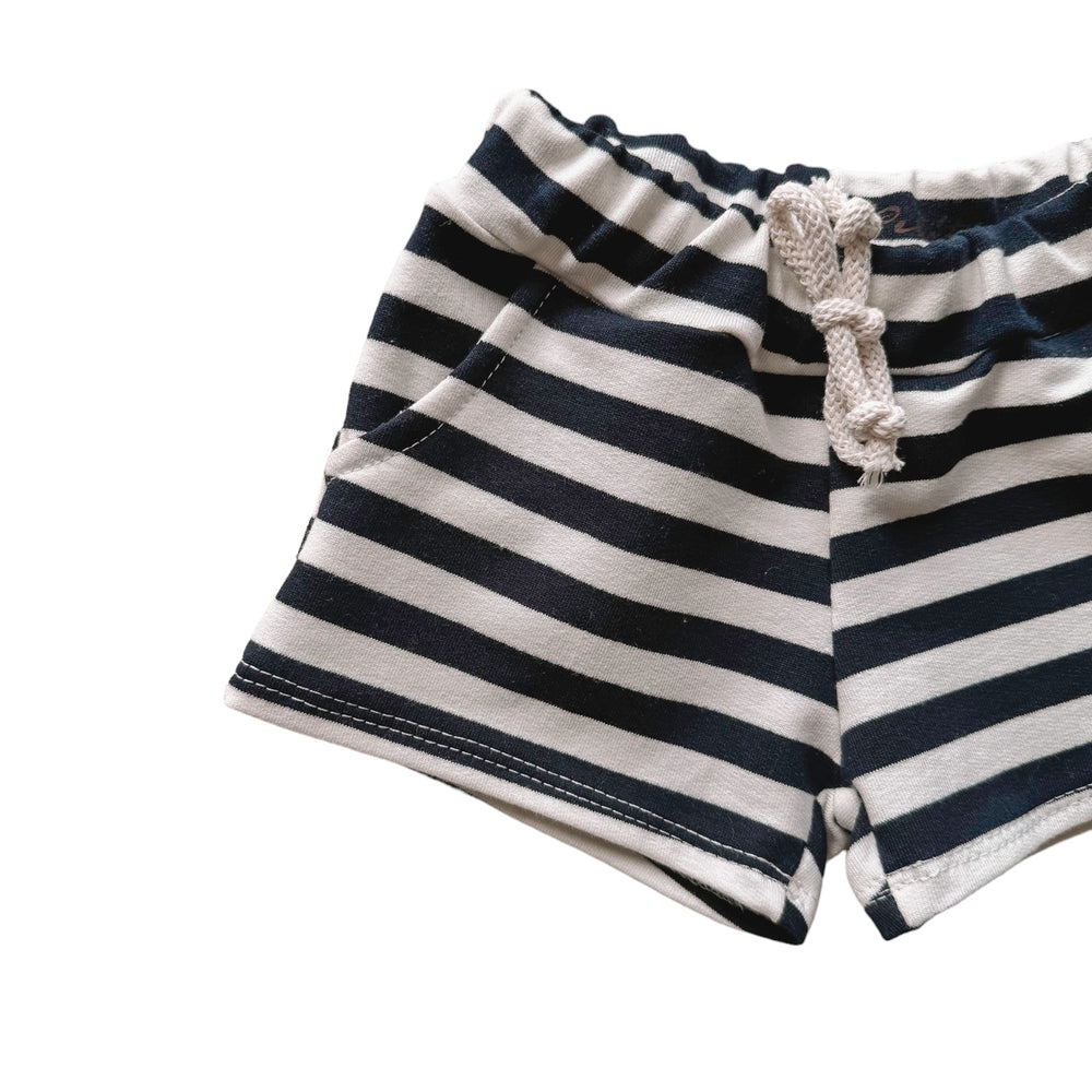 
                      
                        Cotton shorts / navy stripes
                      
                    