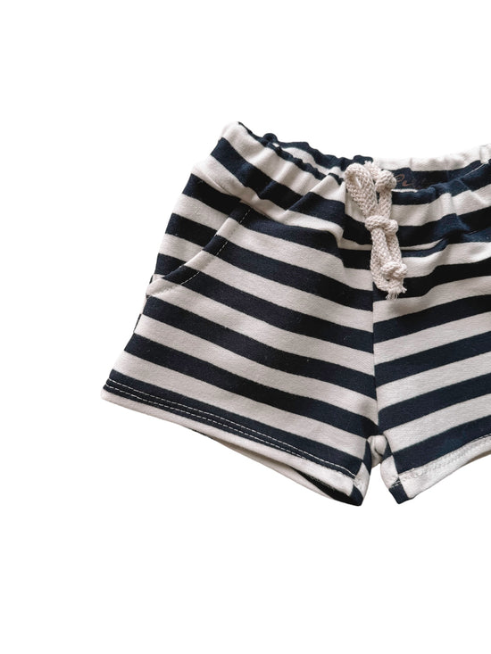 Cotton shorts / navy stripes
