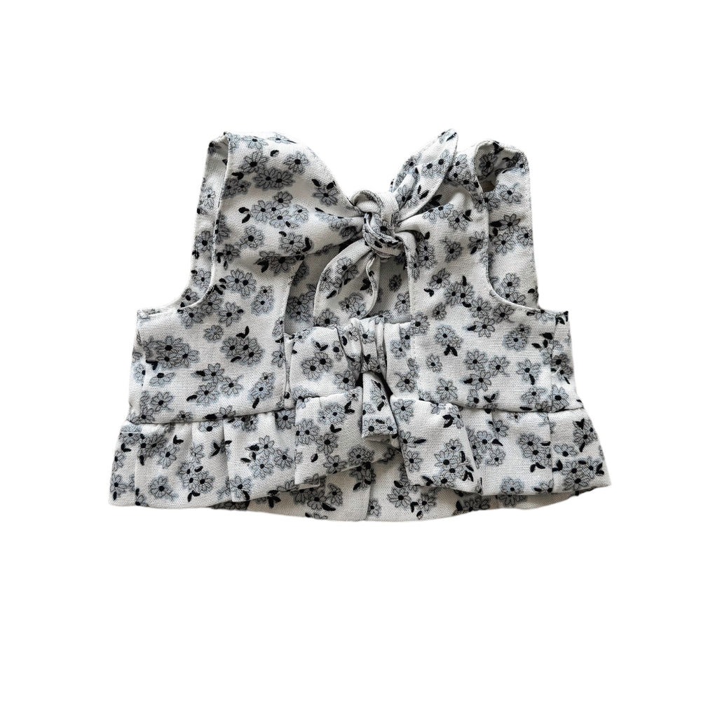 
                      
                        Arabella top / tiny flowers - ivory + light blue
                      
                    