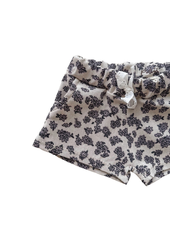 Linen shorts / tiny flowers - creamy