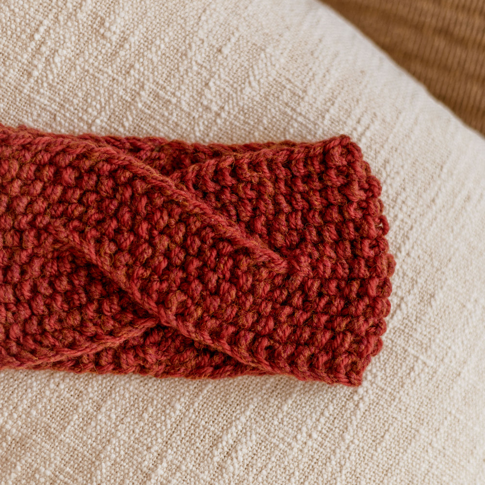 
                      
                        Knitted headband  / Dusty terracotta
                      
                    