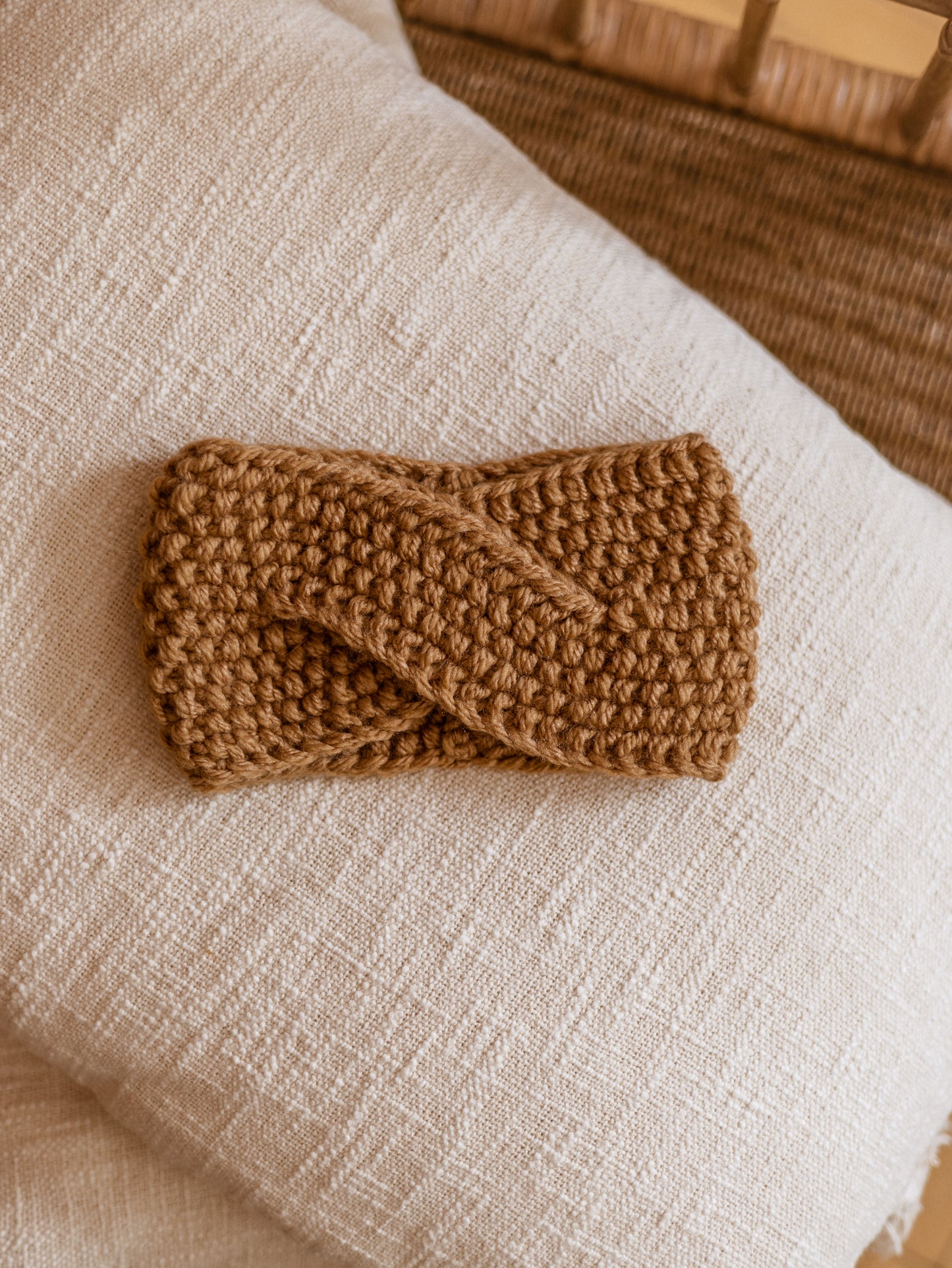 Knitted headband  / tan