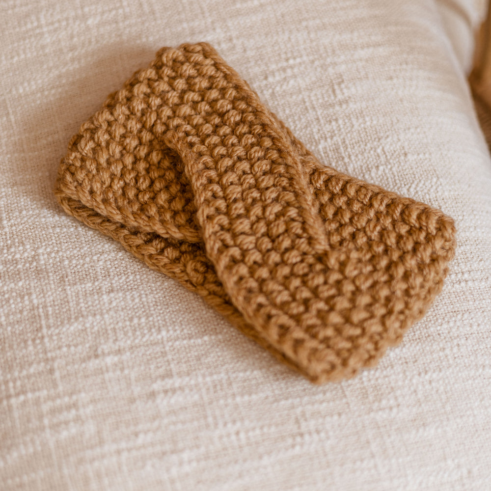 
                      
                        Knitted headband  / tan
                      
                    