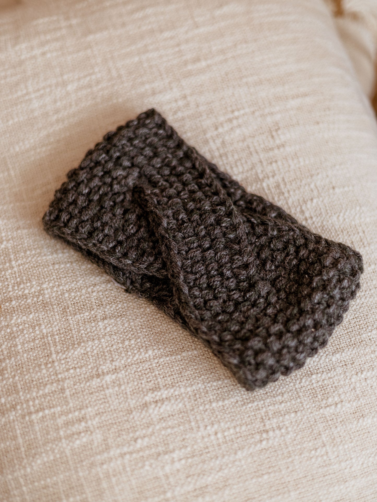 Knitted headband  / Dark grey