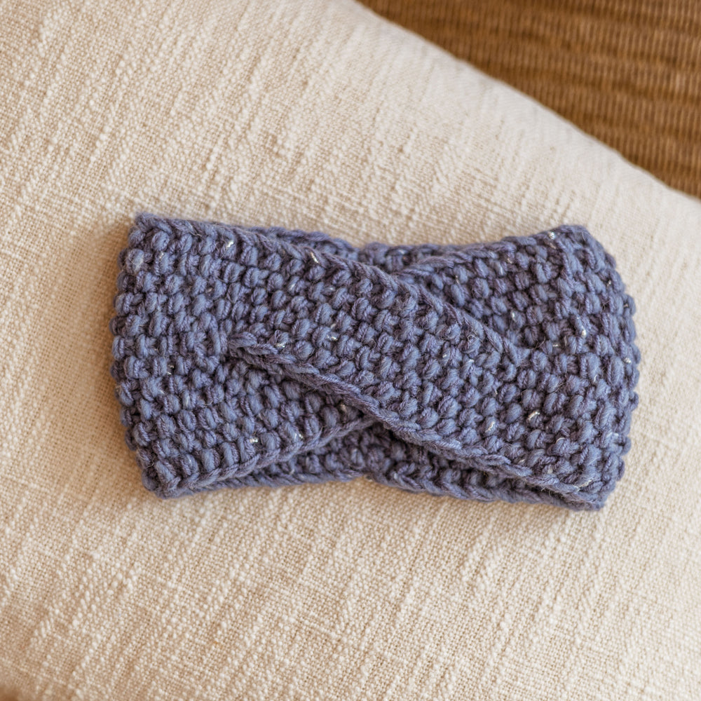 
                      
                        Knitted headband  / Sparkling blue
                      
                    