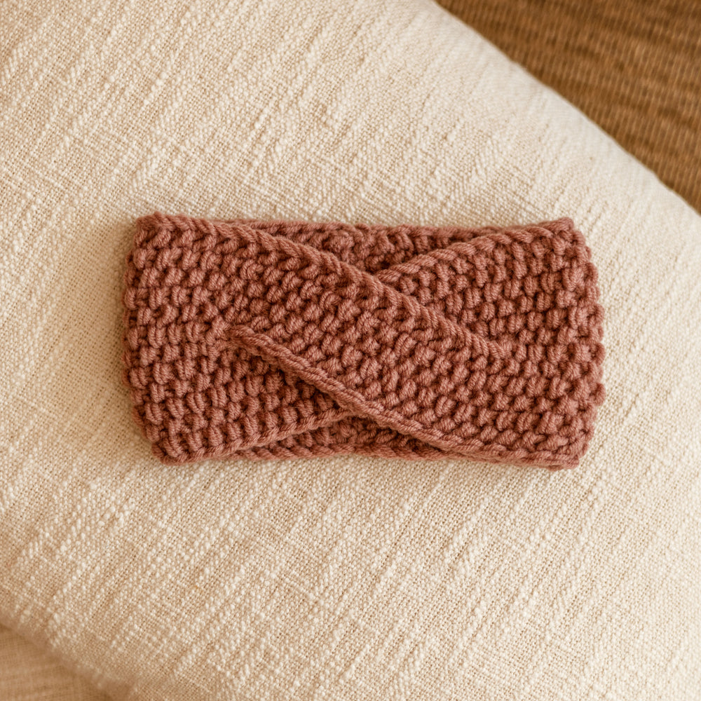 
                      
                        Knitted headband  / Vintage rose
                      
                    