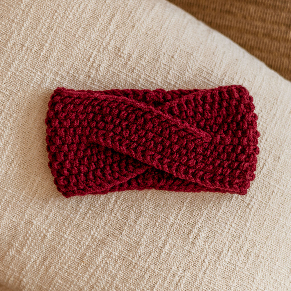 
                      
                        Knitted headband  / Burgundy
                      
                    