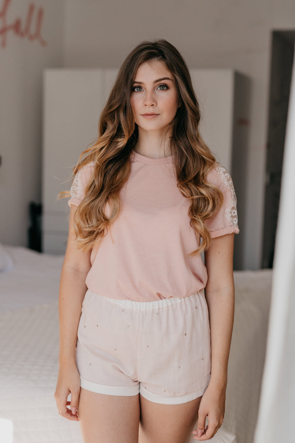 Embroidered muslin shorts / Blush