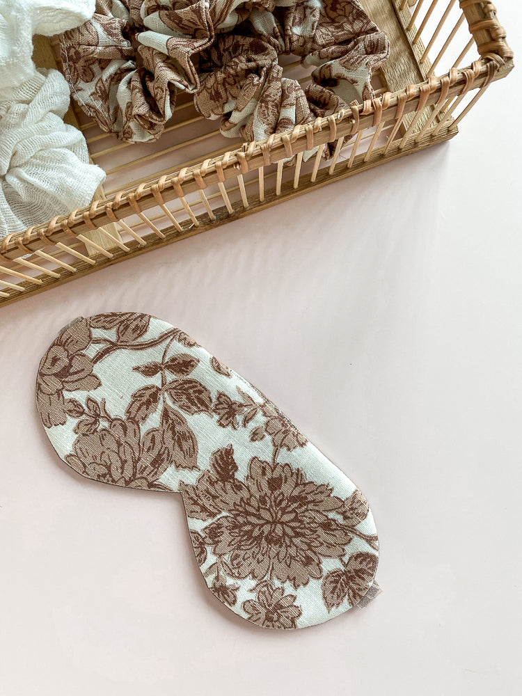Load image into Gallery viewer, Linen sleep mask / floral
