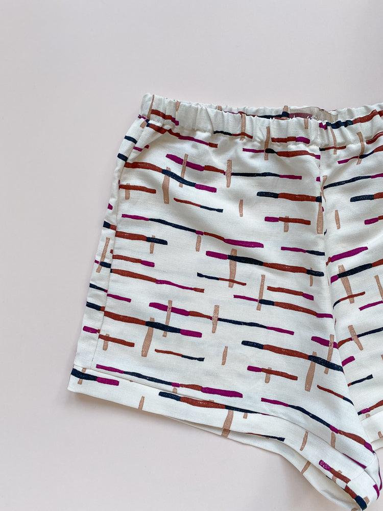 Loungewear shorts / linen - ivory stripes