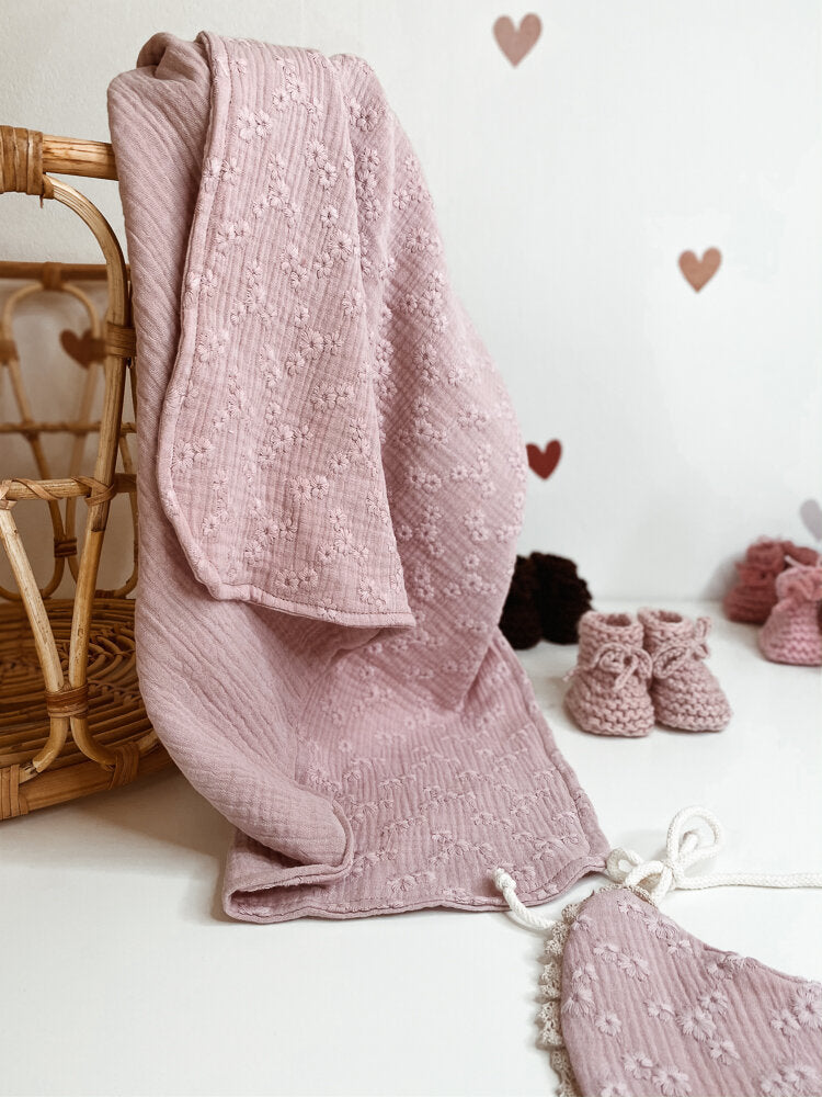 Muslin blanket / Embroidered blush