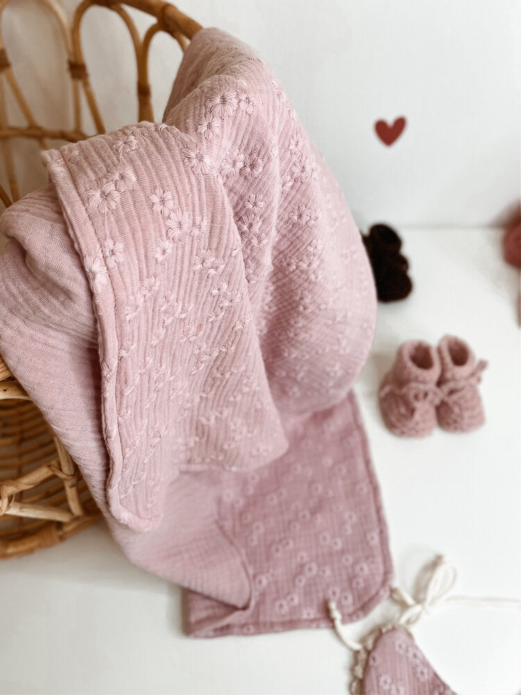 Muslin blanket / Embroidered blush