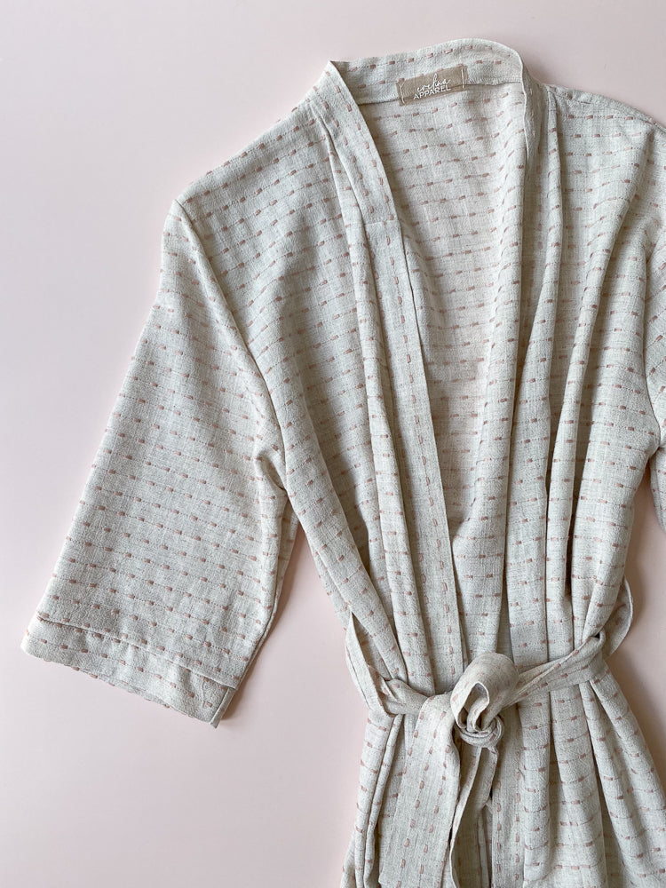 Loungewear robe / embroidered linen