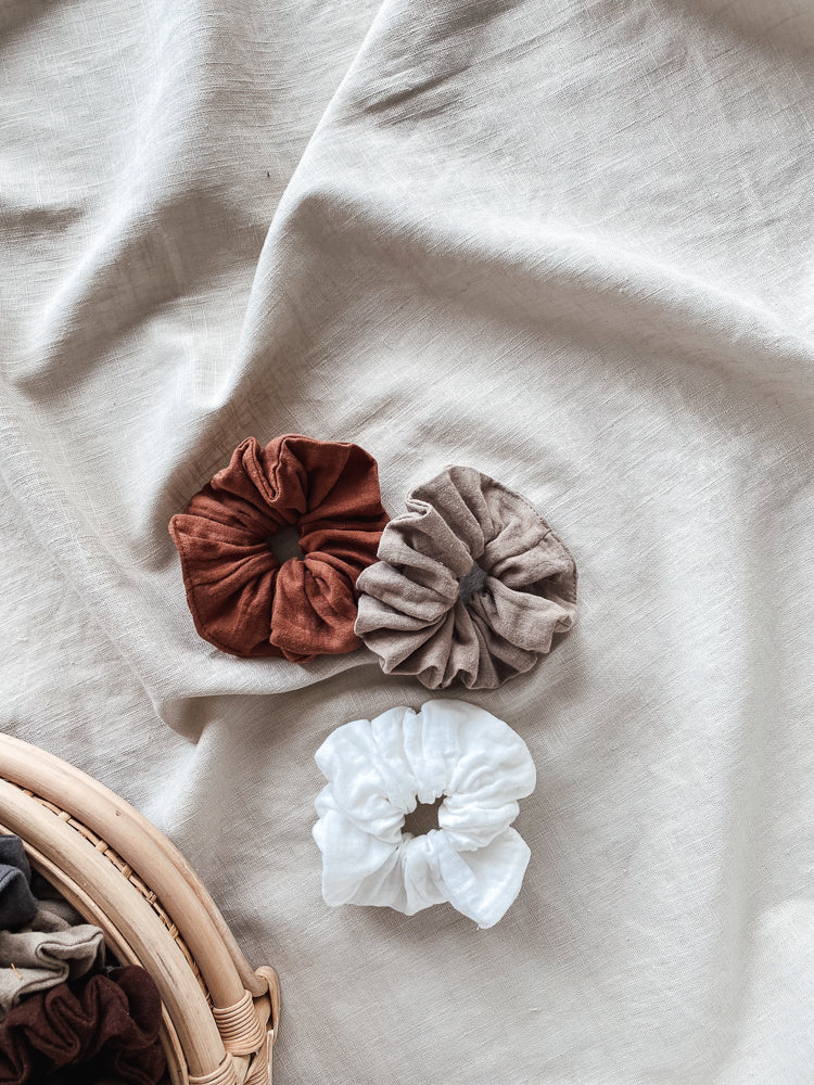 Wide muslin scrunchies