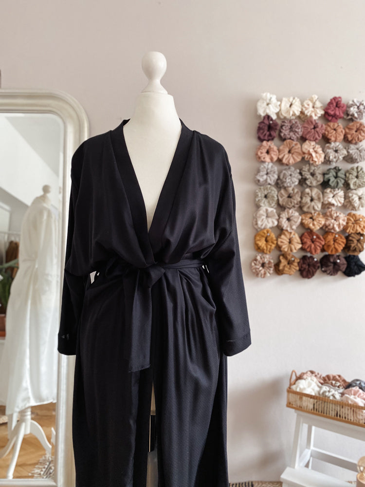 Viscose robe / black