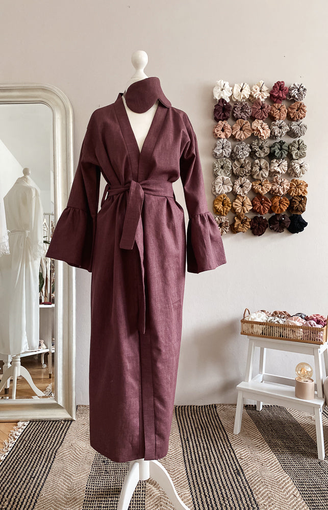 Linen ruffle robe / eggplant