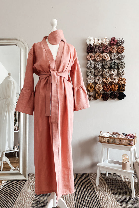 Linen ruffle robe / pink