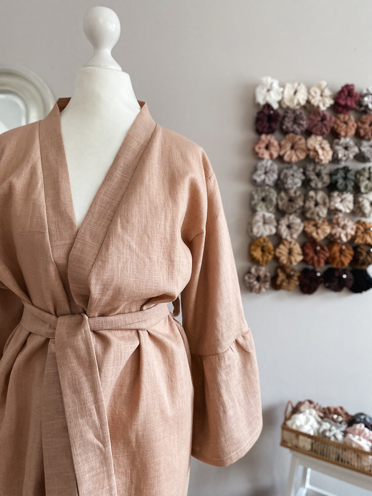 Linen ruffle robe / nude