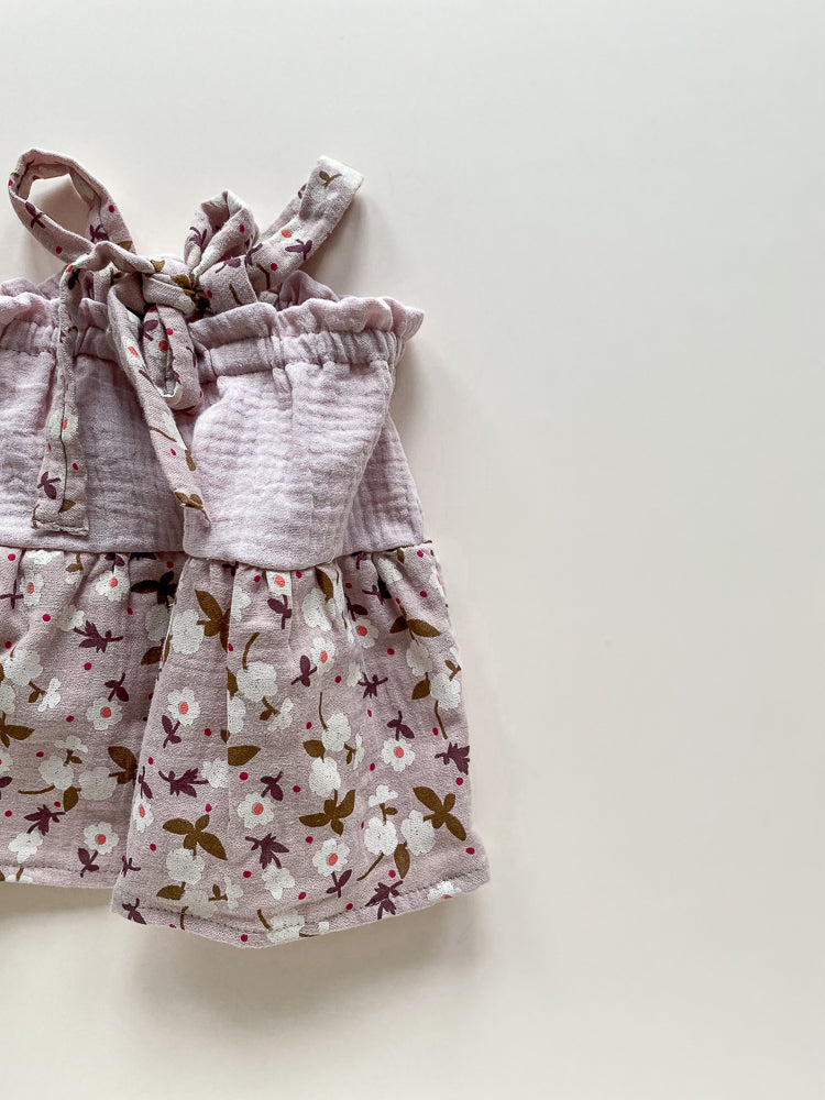 Load image into Gallery viewer, Baby muslin dress / lilac boho
