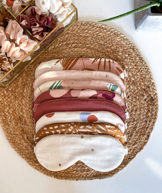 Load image into Gallery viewer, Embroidered muslin sleep mask / ivory
