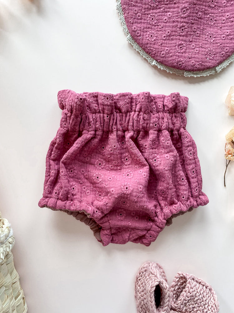 Load image into Gallery viewer, Sophie bloomers / embroidered raspberry
