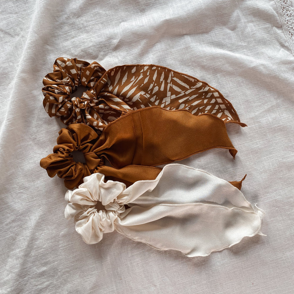 
                      
                        Wide viscose scrunchie + bow
                      
                    
