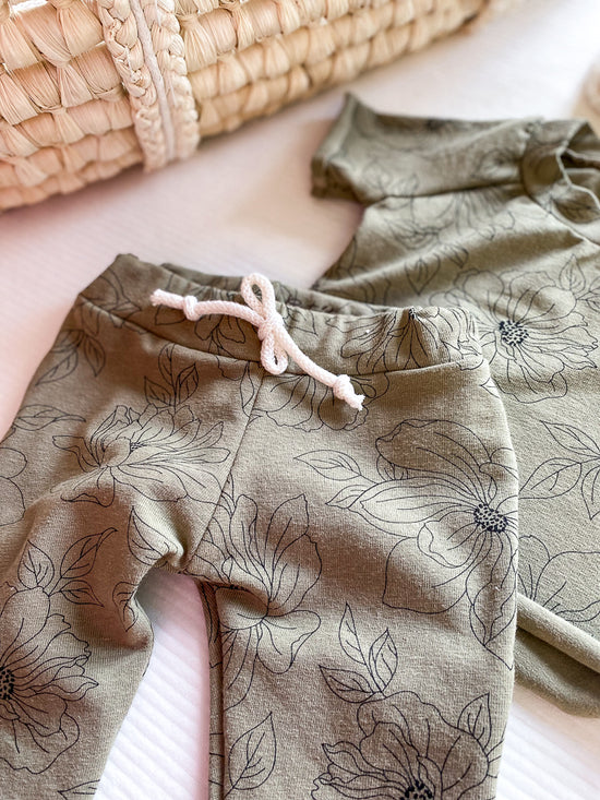 Baby linen pants / tshirt - Olive floral
