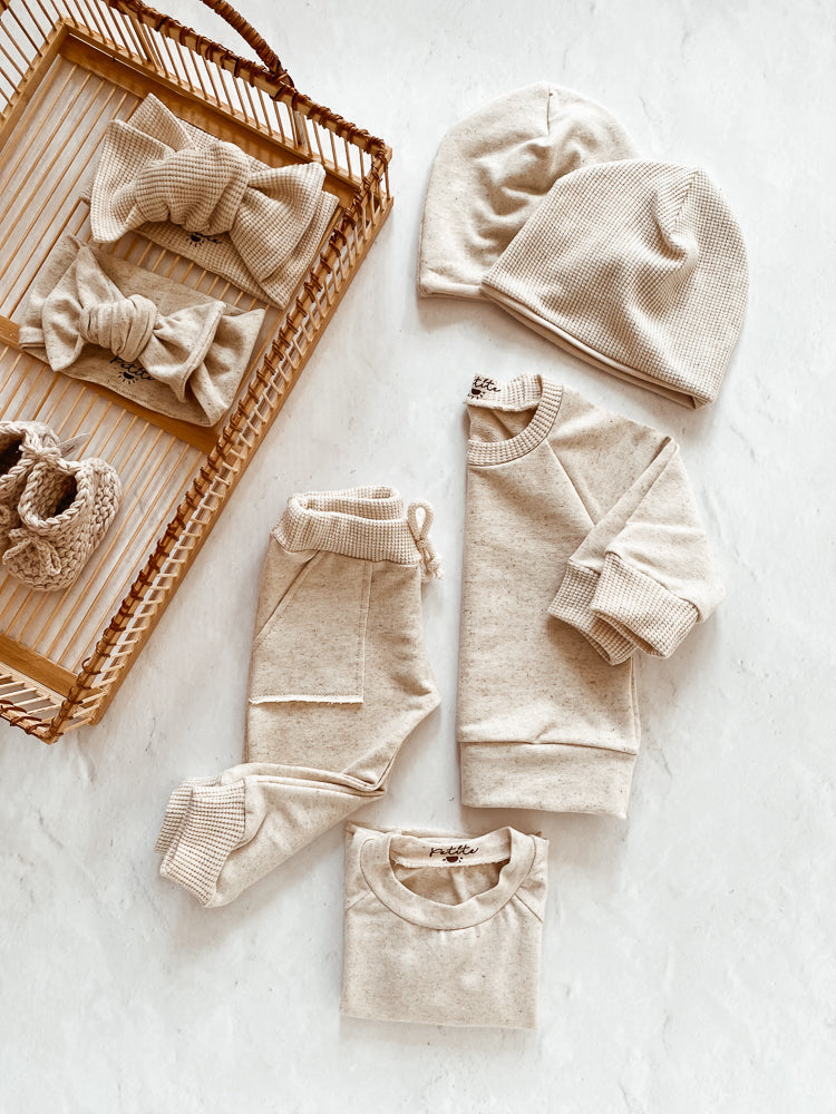 Load image into Gallery viewer, Baby sweater / linen french terry
