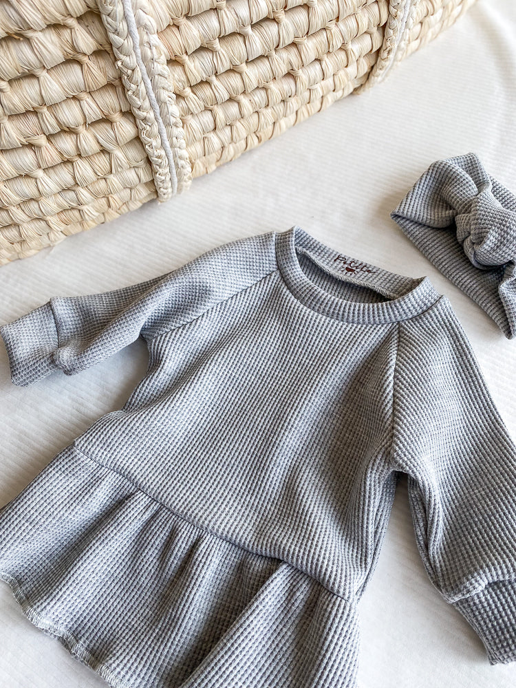
                      
                        Girly ruffle dress / light grey waffle
                      
                    