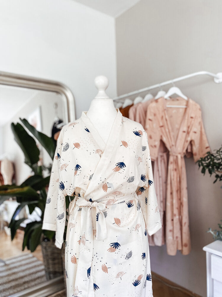 Palmetto ivory kimono