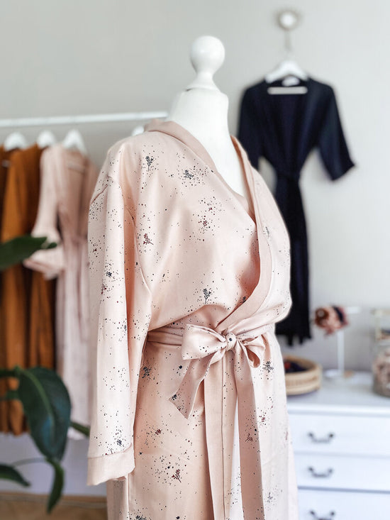 Twigs blush kimono