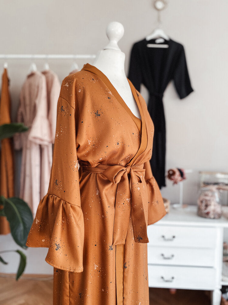 Twigs ruffle tan kimono