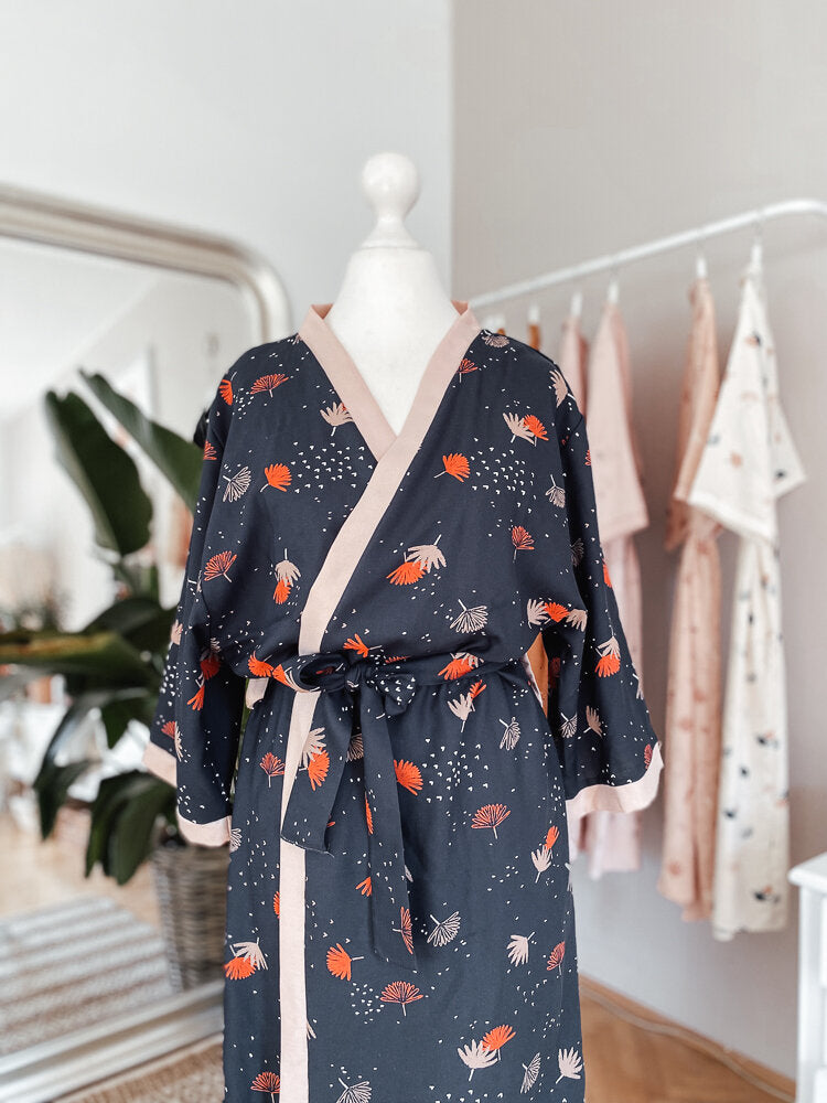 Palmetto midnight kimono