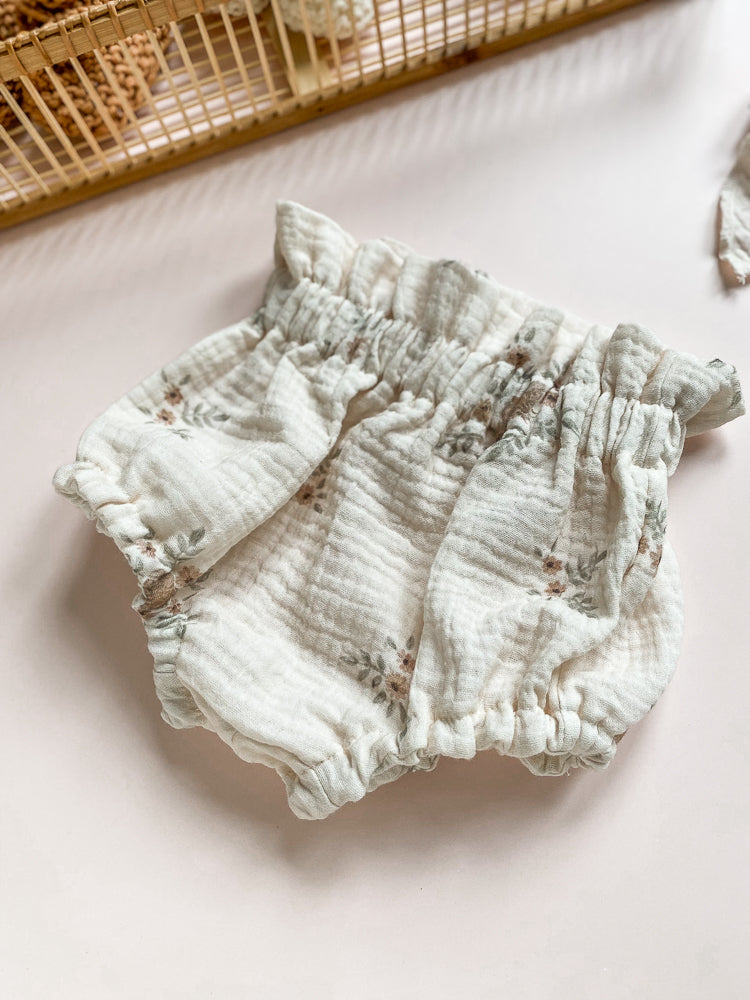 Muslin bloomers / delicate vintage floral - cream