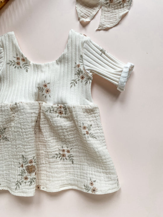 Girly muslin dress / delicate vintage floral - cream