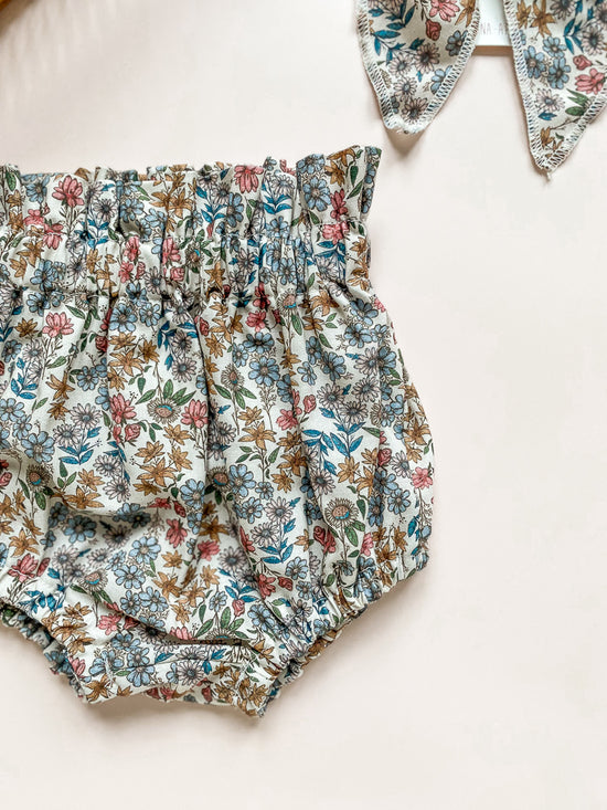 Bloomers / blue floral