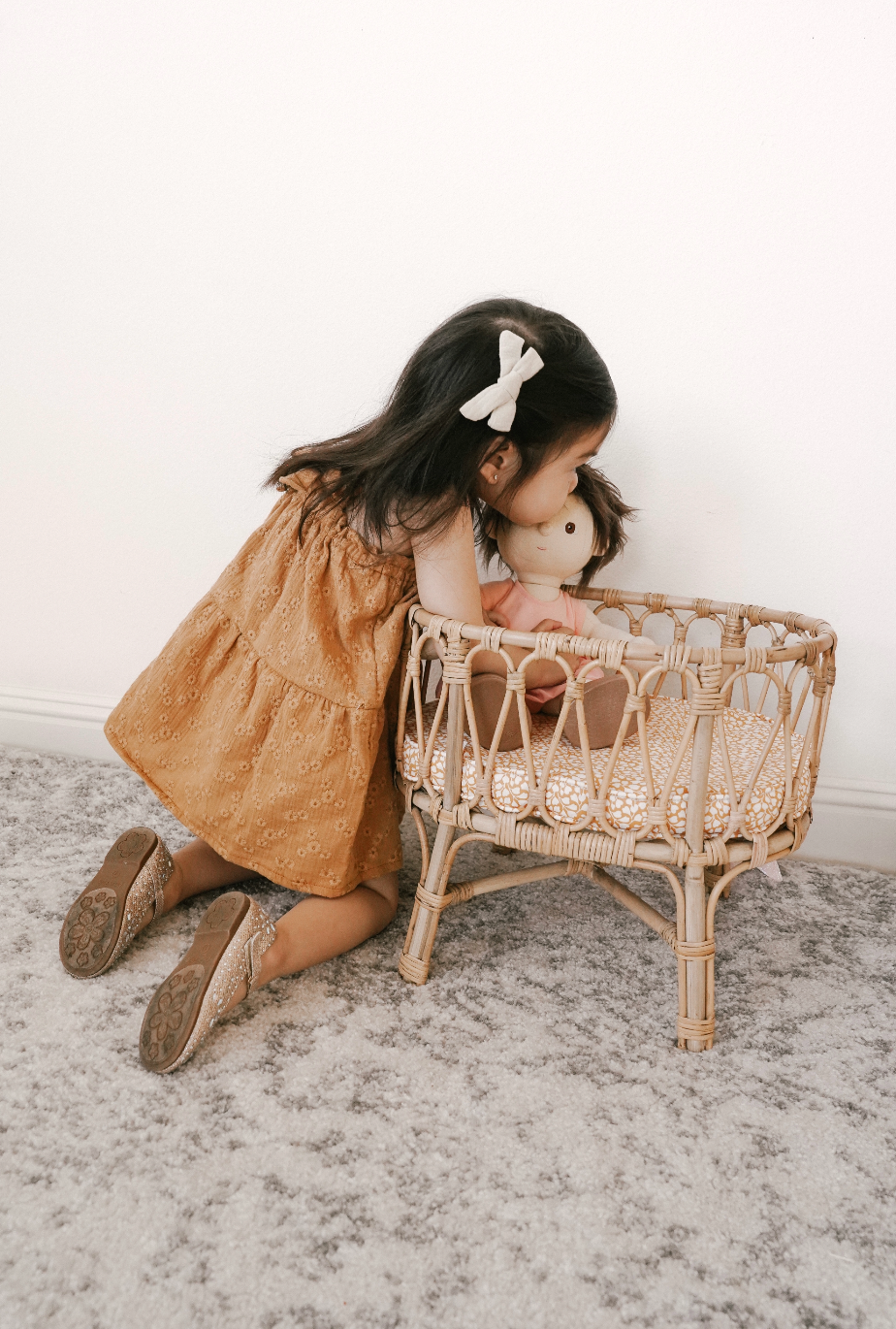 Baby dress / embroidered muslin - caramel