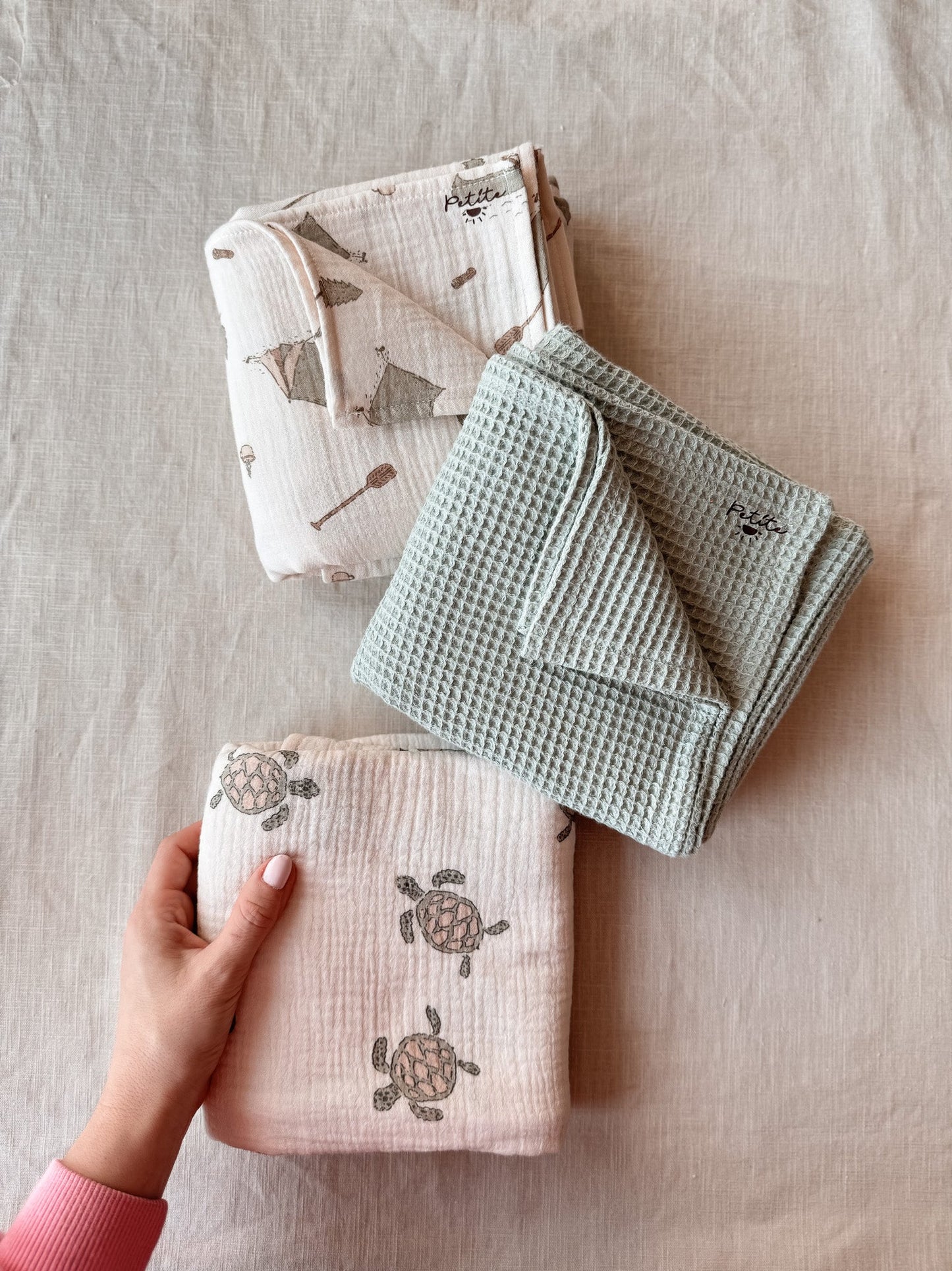 Load image into Gallery viewer, GRAB BAG / Boys - Baby swaddle
