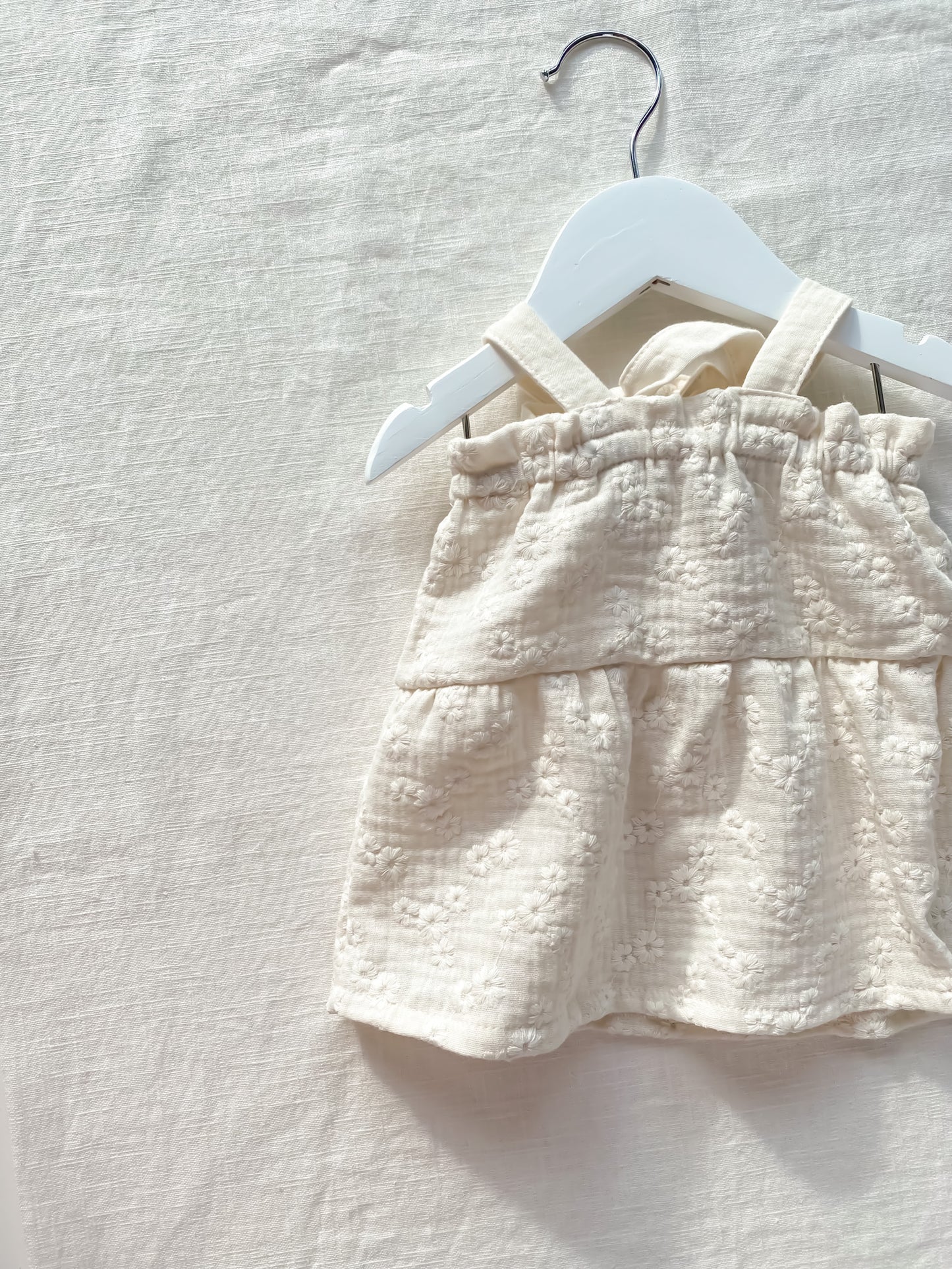 Baby dress / embroidered muslin - ecru