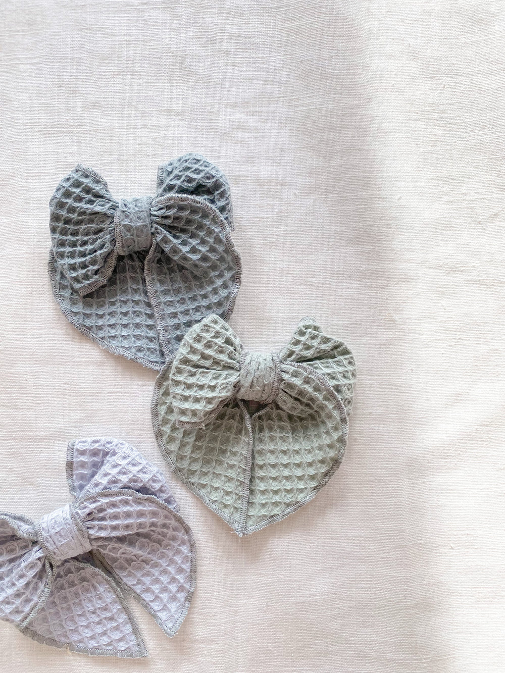 Bow hair clip / waffle